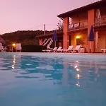 Agriturismo Ca' Castellani مزرعة للإقامة